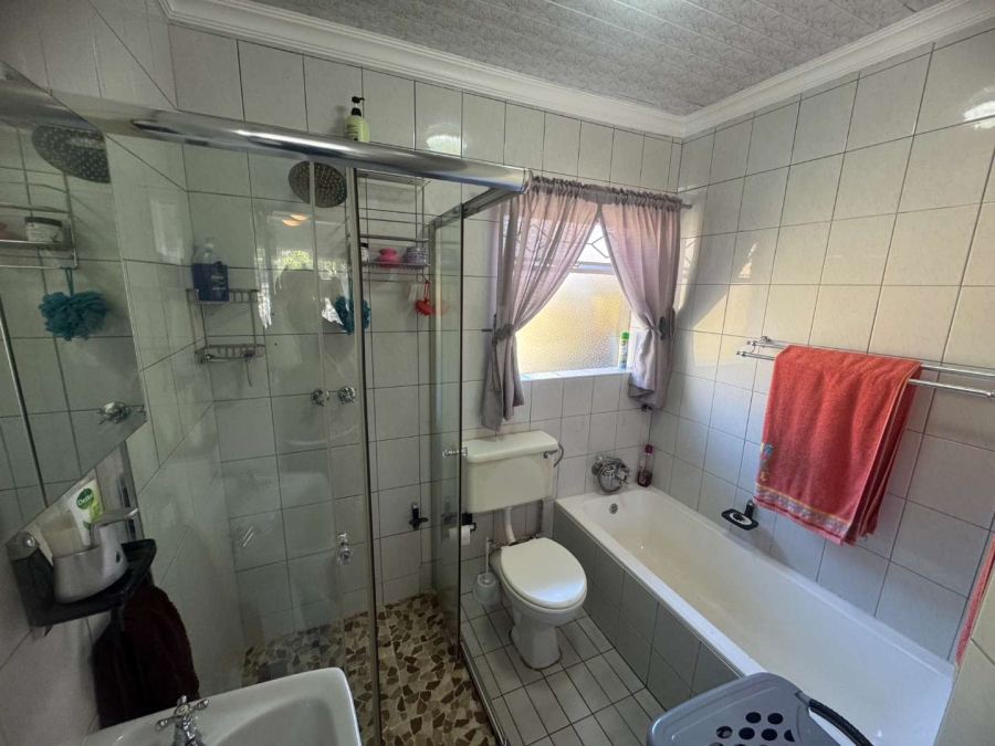 3 Bedroom Property for Sale in Verwoerdpark Gauteng