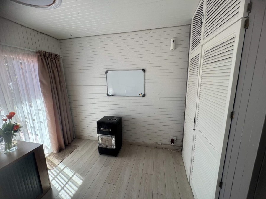 3 Bedroom Property for Sale in Verwoerdpark Gauteng