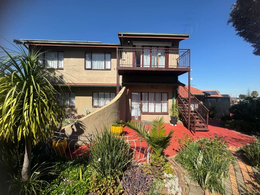 3 Bedroom Property for Sale in Verwoerdpark Gauteng