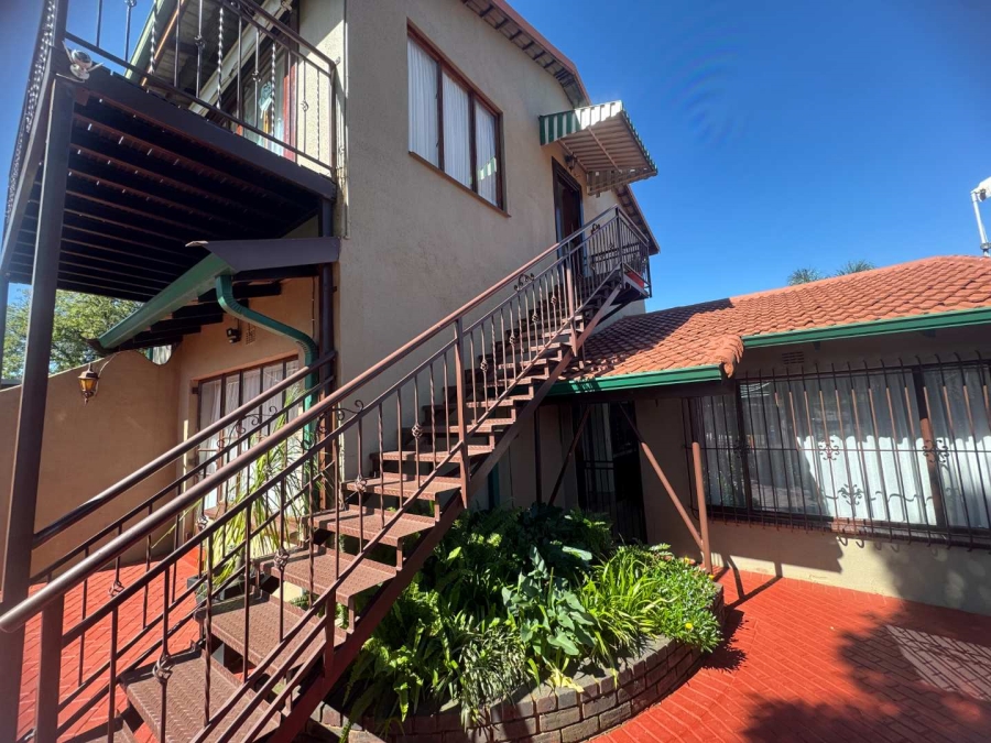 3 Bedroom Property for Sale in Verwoerdpark Gauteng