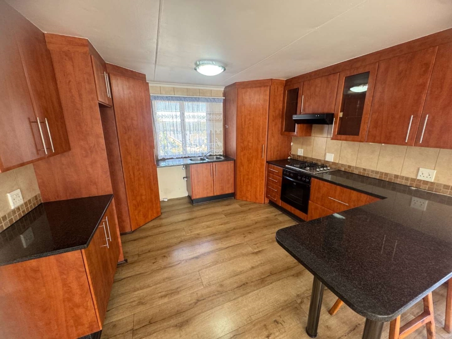 3 Bedroom Property for Sale in Verwoerdpark Gauteng