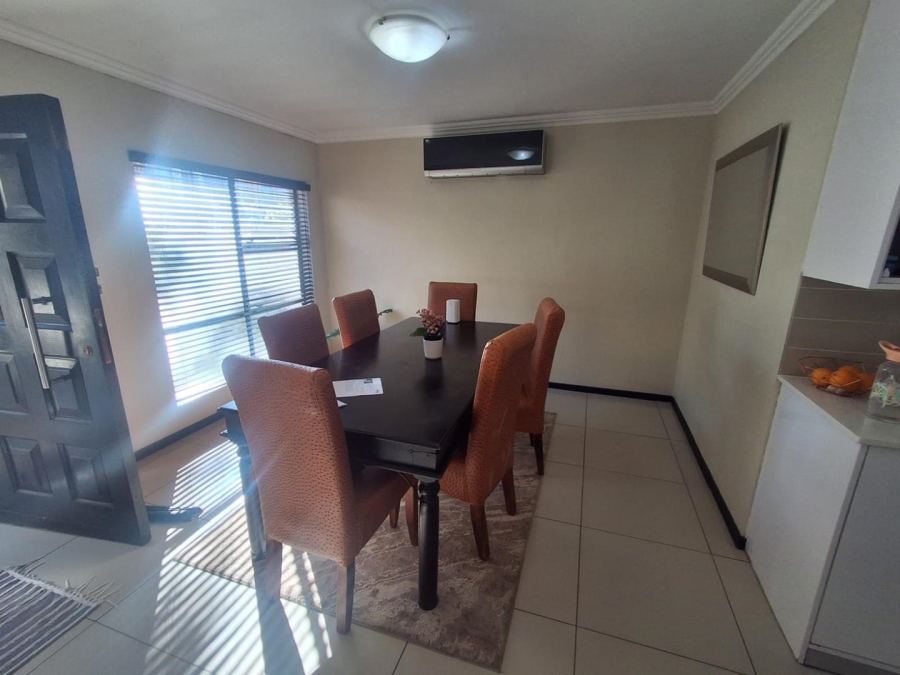 4 Bedroom Property for Sale in Bassonia Rock Gauteng
