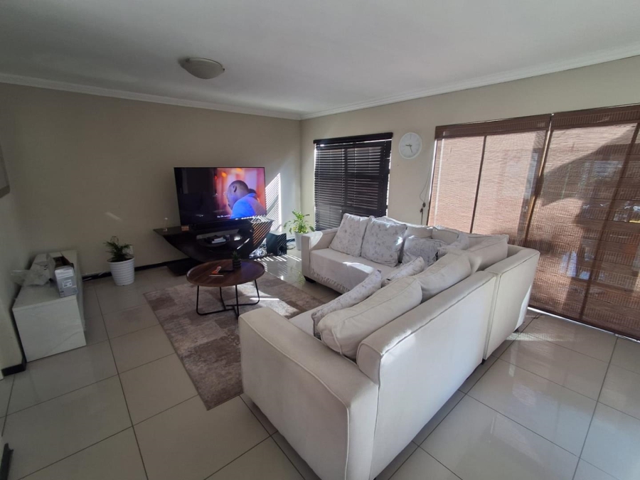 4 Bedroom Property for Sale in Bassonia Rock Gauteng