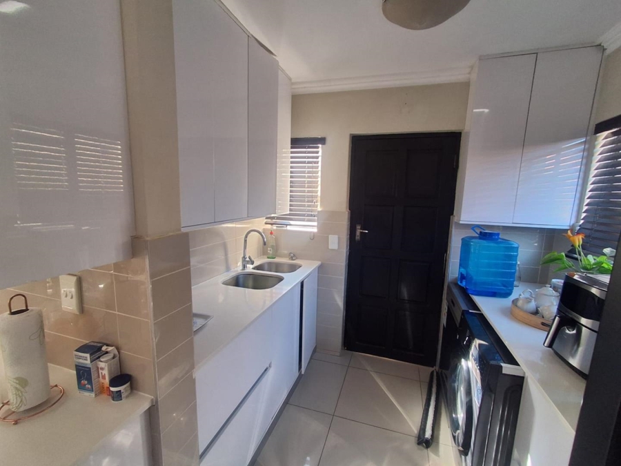 4 Bedroom Property for Sale in Bassonia Rock Gauteng