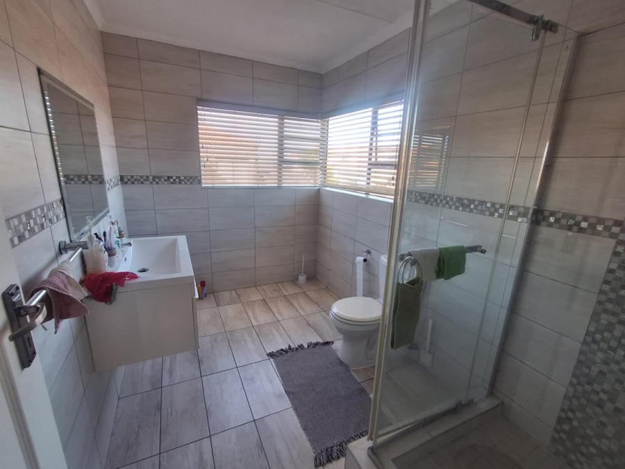 4 Bedroom Property for Sale in Bassonia Rock Gauteng