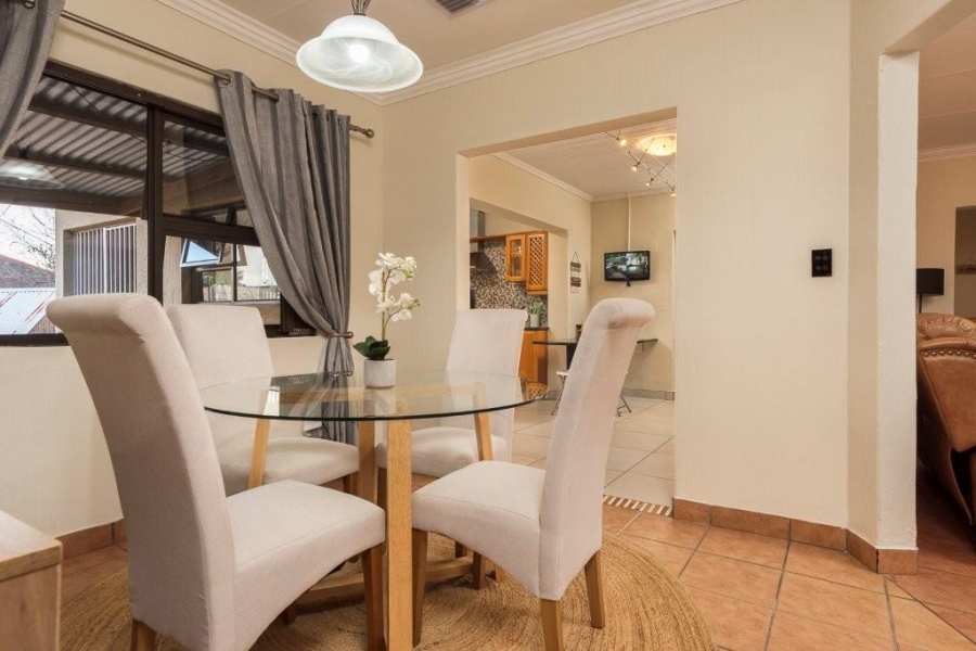 4 Bedroom Property for Sale in Glenvista Gauteng
