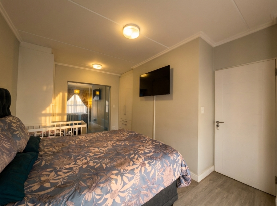 3 Bedroom Property for Sale in Eye of Africa Gauteng