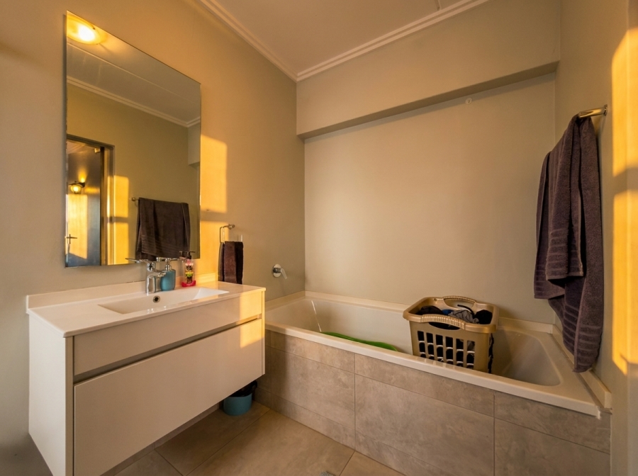 3 Bedroom Property for Sale in Eye of Africa Gauteng