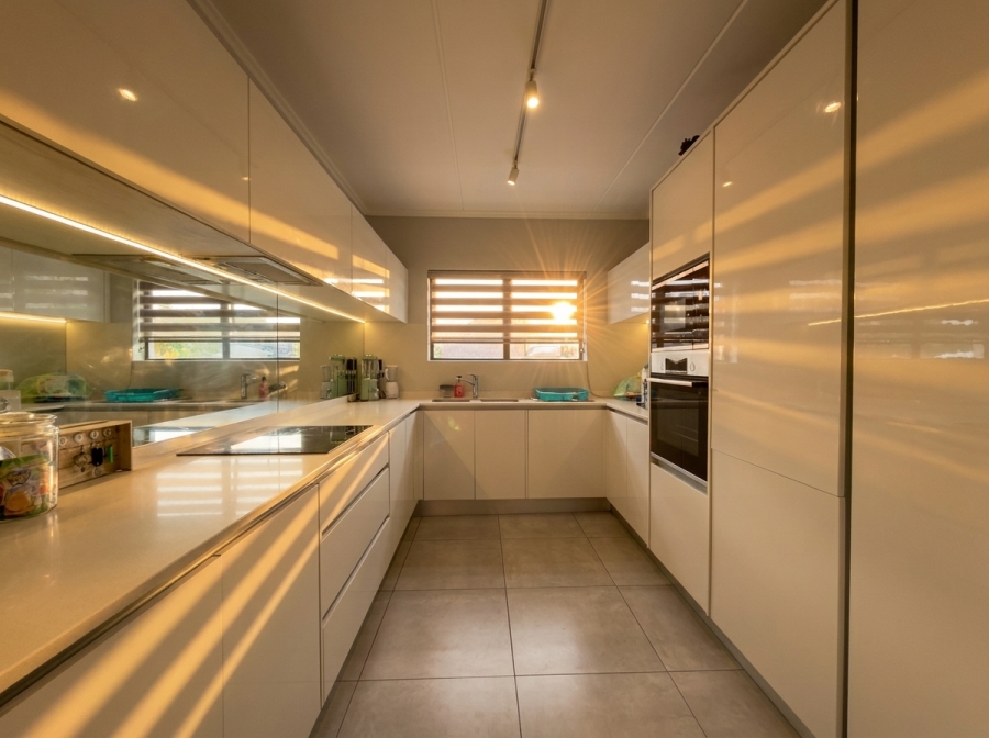 3 Bedroom Property for Sale in Eye of Africa Gauteng