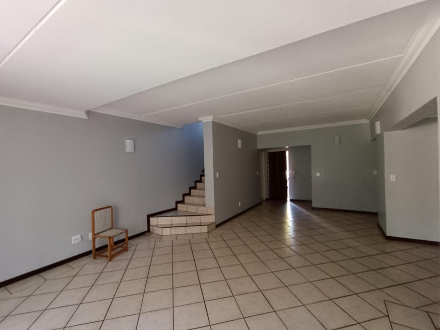 3 Bedroom Property for Sale in Eldoglen Gauteng