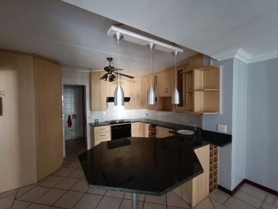 3 Bedroom Property for Sale in Eldoglen Gauteng