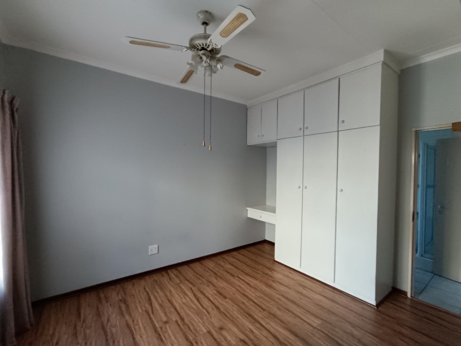 3 Bedroom Property for Sale in Eldoglen Gauteng