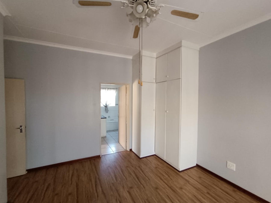 3 Bedroom Property for Sale in Eldoglen Gauteng