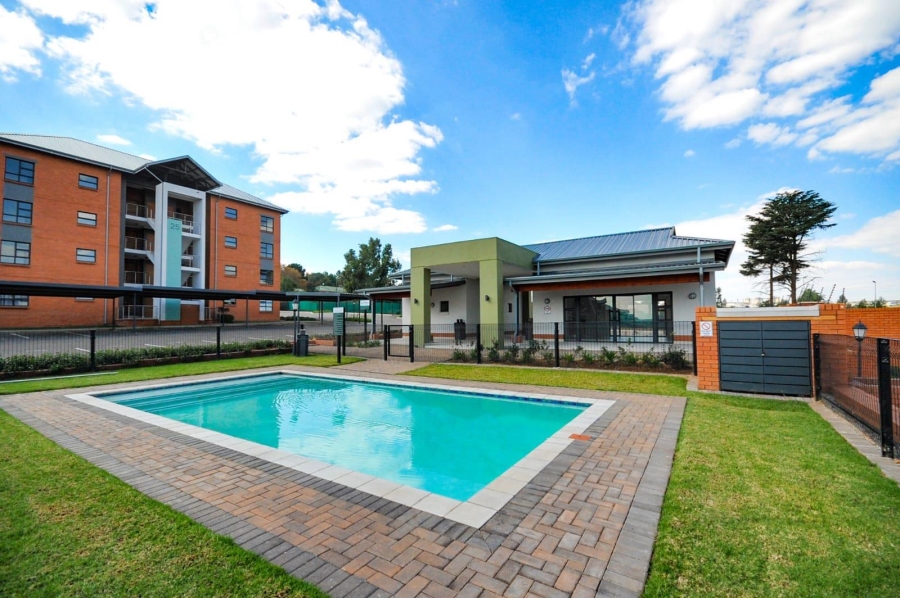 1 Bedroom Property for Sale in Modderfontein Gauteng