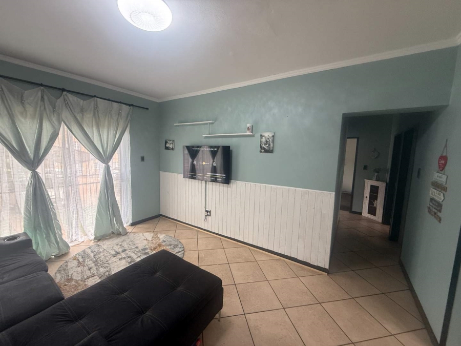 To Let 3 Bedroom Property for Rent in Noordheuwel Gauteng