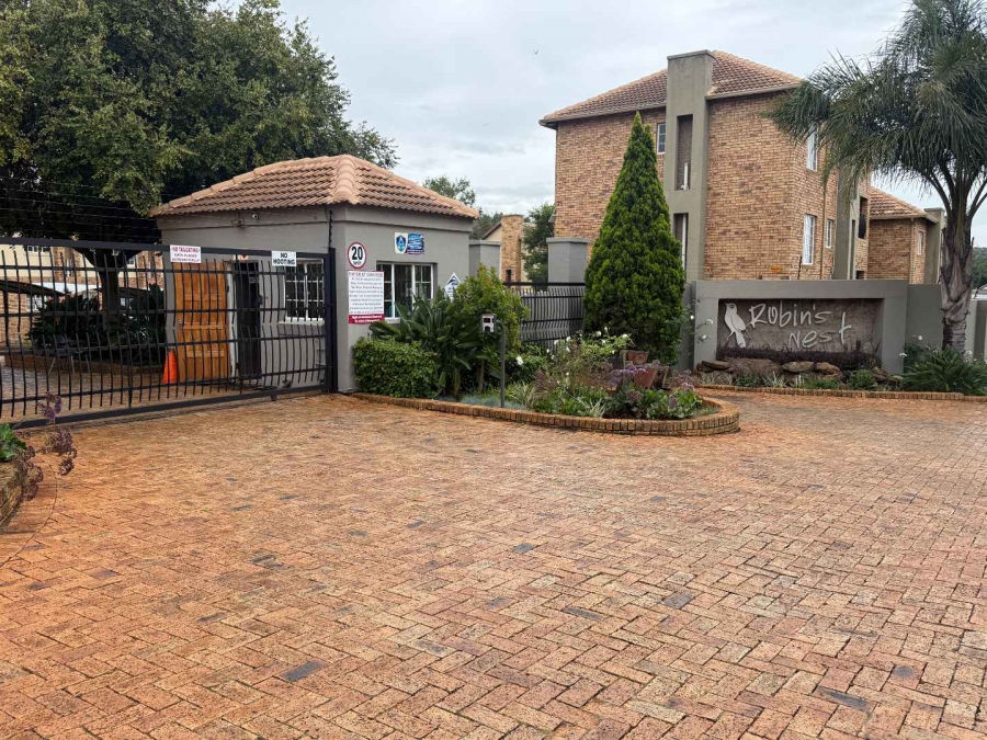 To Let 3 Bedroom Property for Rent in Noordheuwel Gauteng