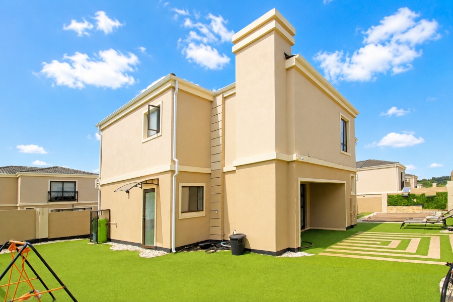 To Let 3 Bedroom Property for Rent in Fourways Gauteng