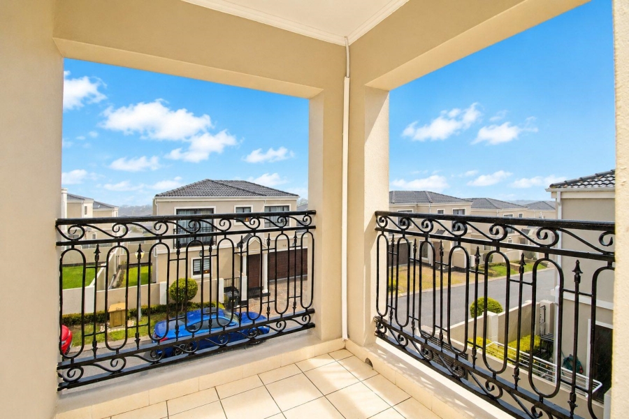 To Let 3 Bedroom Property for Rent in Fourways Gauteng