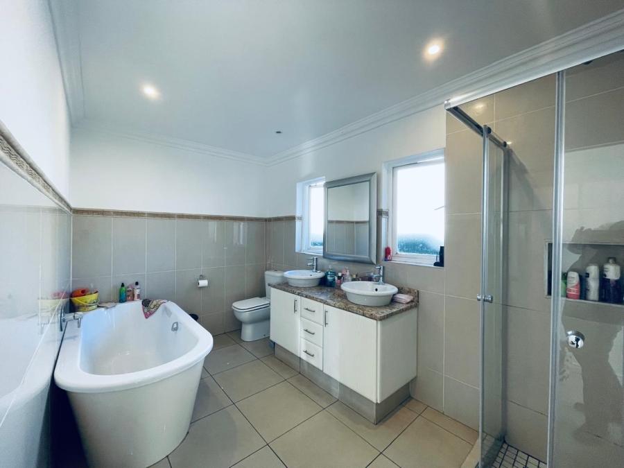 To Let 3 Bedroom Property for Rent in Cedar Lakes Gauteng