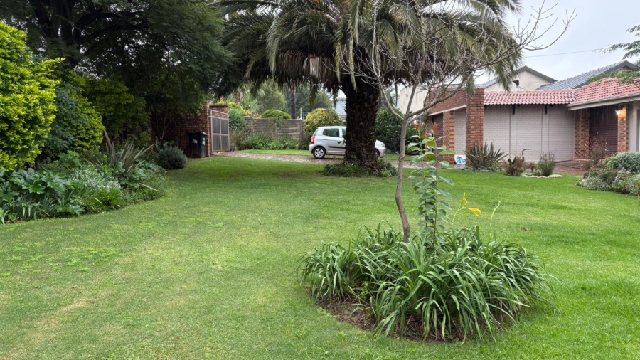 To Let 1 Bedroom Property for Rent in Bergbron Gauteng