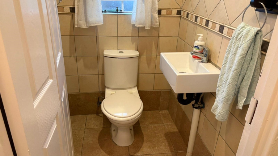 To Let 1 Bedroom Property for Rent in Bergbron Gauteng