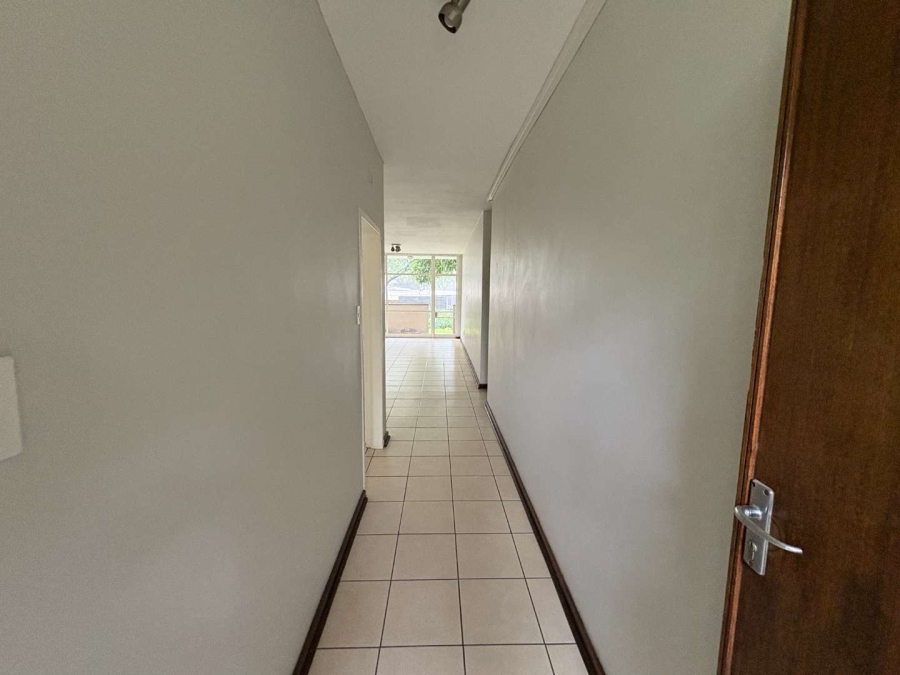 To Let 2 Bedroom Property for Rent in Constantia Kloof Gauteng