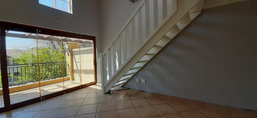 To Let 2 Bedroom Property for Rent in Lonehill Gauteng