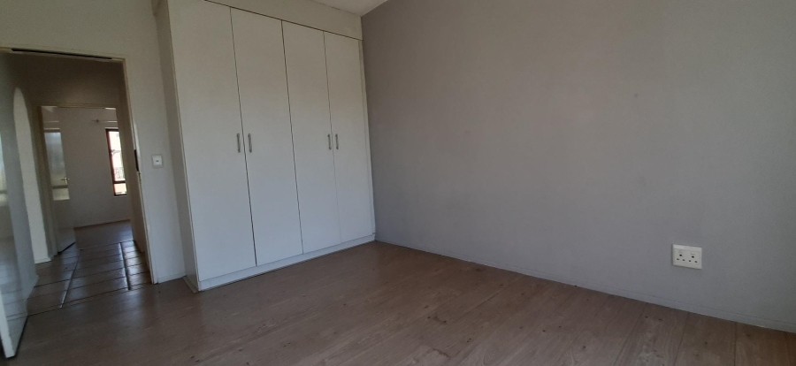 To Let 2 Bedroom Property for Rent in Lonehill Gauteng