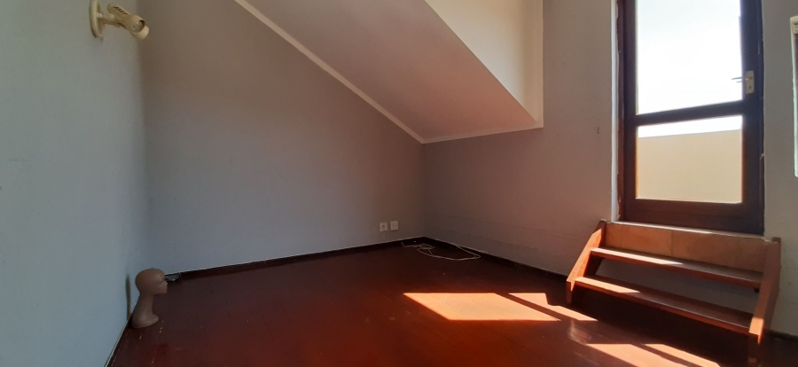 To Let 2 Bedroom Property for Rent in Lonehill Gauteng
