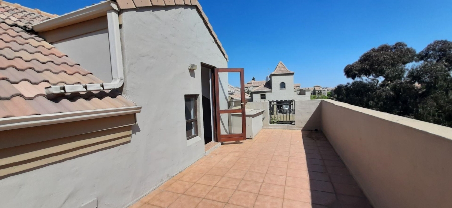 To Let 2 Bedroom Property for Rent in Lonehill Gauteng