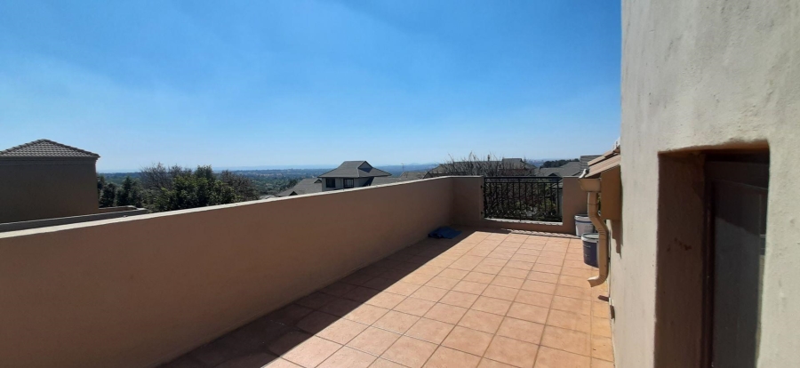 To Let 2 Bedroom Property for Rent in Lonehill Gauteng