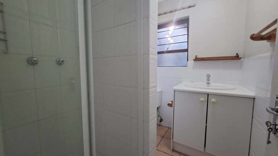 To Let 3 Bedroom Property for Rent in Beverley Gauteng