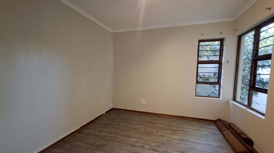 To Let 3 Bedroom Property for Rent in Beverley Gauteng