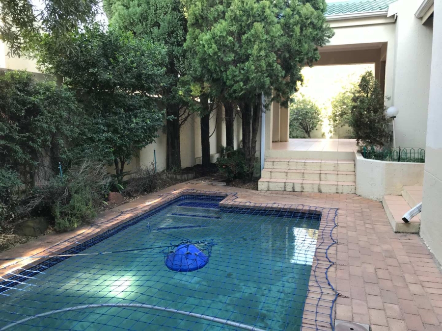 To Let 3 Bedroom Property for Rent in Beverley Gauteng