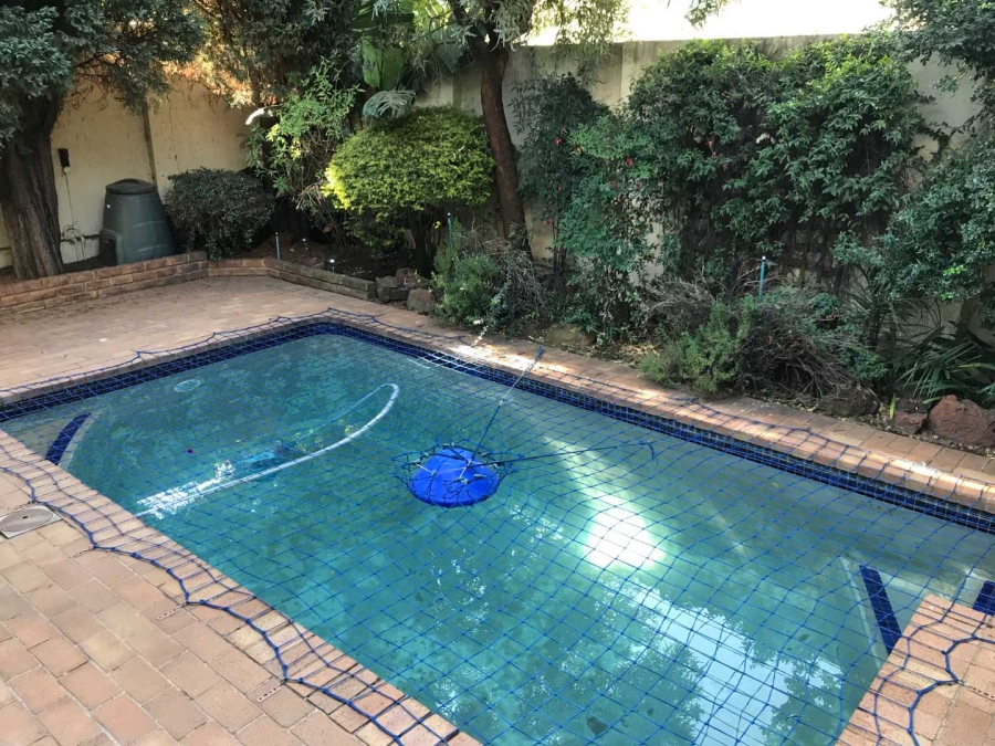 To Let 3 Bedroom Property for Rent in Beverley Gauteng