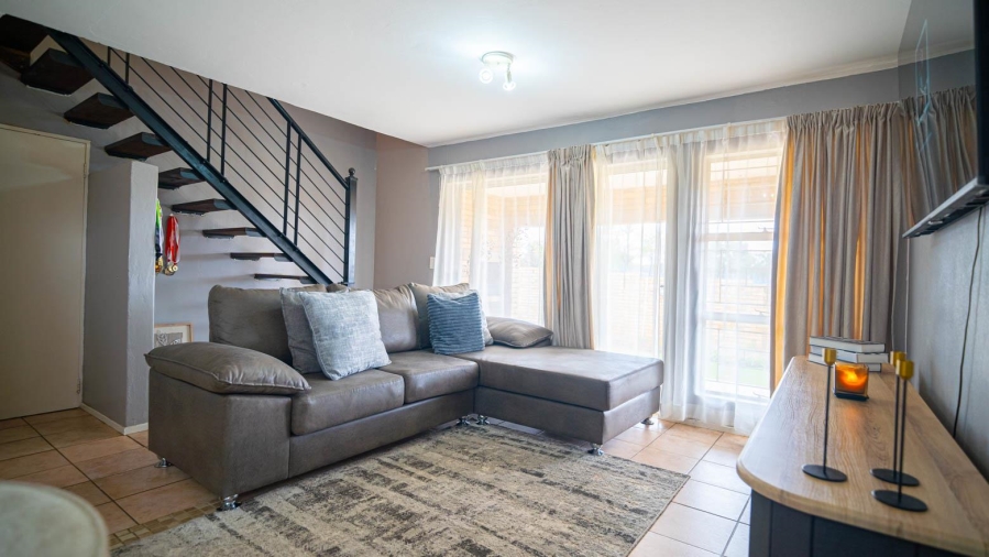 3 Bedroom Property for Sale in Willowbrook Gauteng