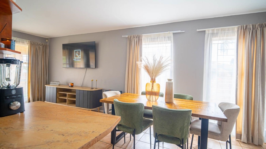 3 Bedroom Property for Sale in Willowbrook Gauteng