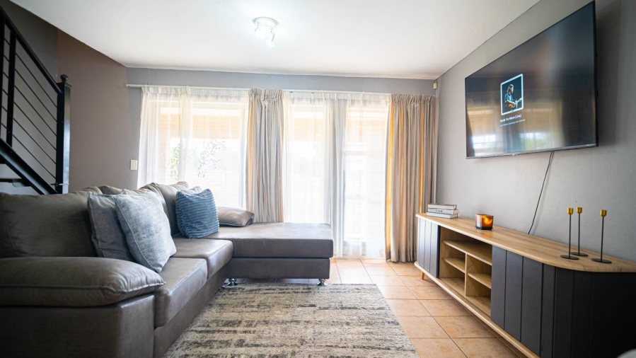 3 Bedroom Property for Sale in Willowbrook Gauteng