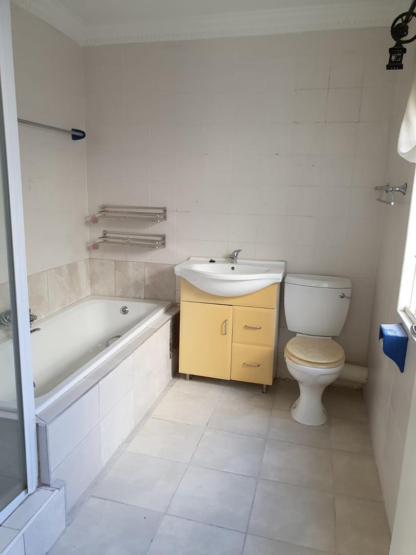 3 Bedroom Property for Sale in Waterkloof Gauteng