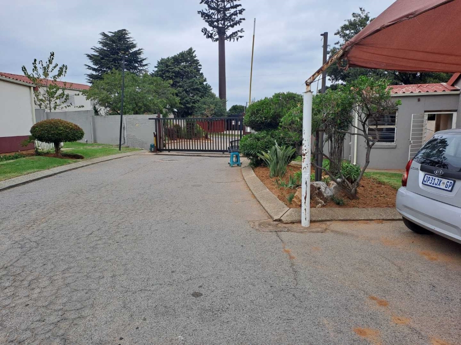 3 Bedroom Property for Sale in Ridgeway Gauteng