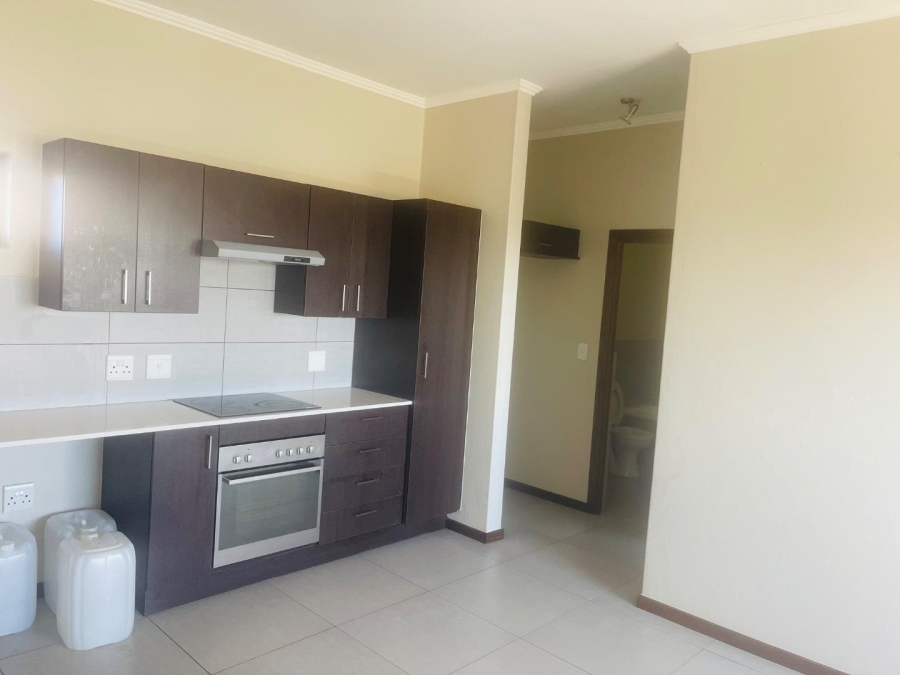 To Let 2 Bedroom Property for Rent in North Riding Gauteng
