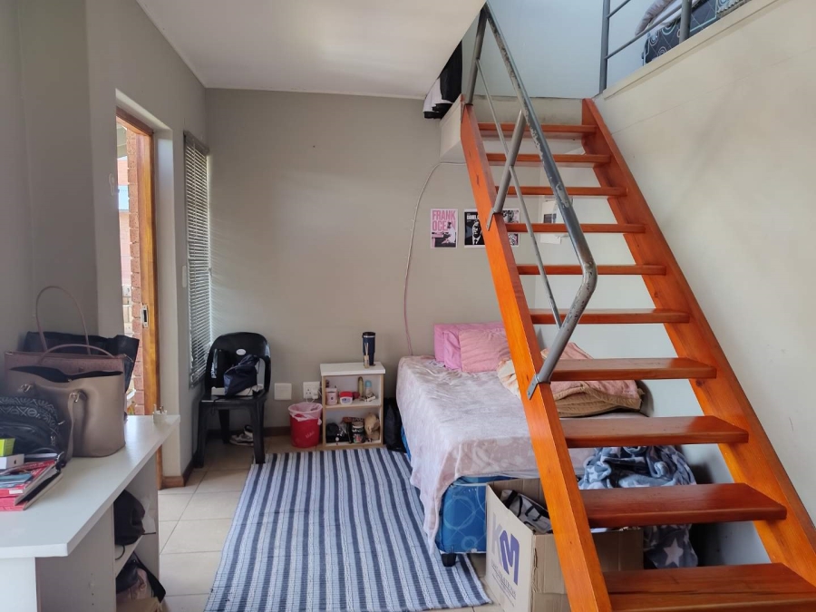 2 Bedroom Property for Sale in Sunnyside Gauteng