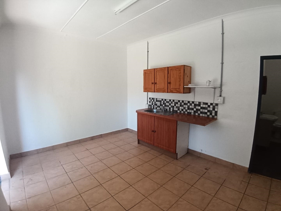 To Let 1 Bedroom Property for Rent in Queenswood Gauteng
