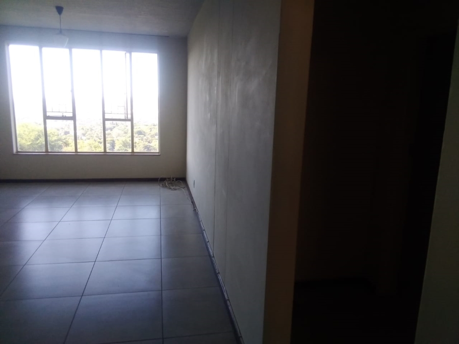 To Let 1 Bedroom Property for Rent in La Montagne Gauteng