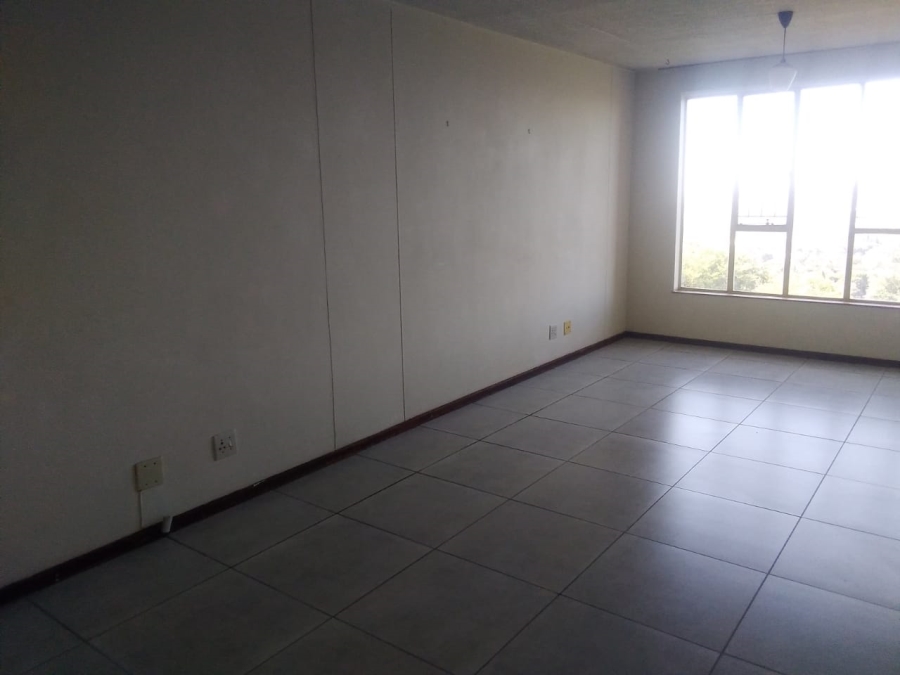 To Let 1 Bedroom Property for Rent in La Montagne Gauteng