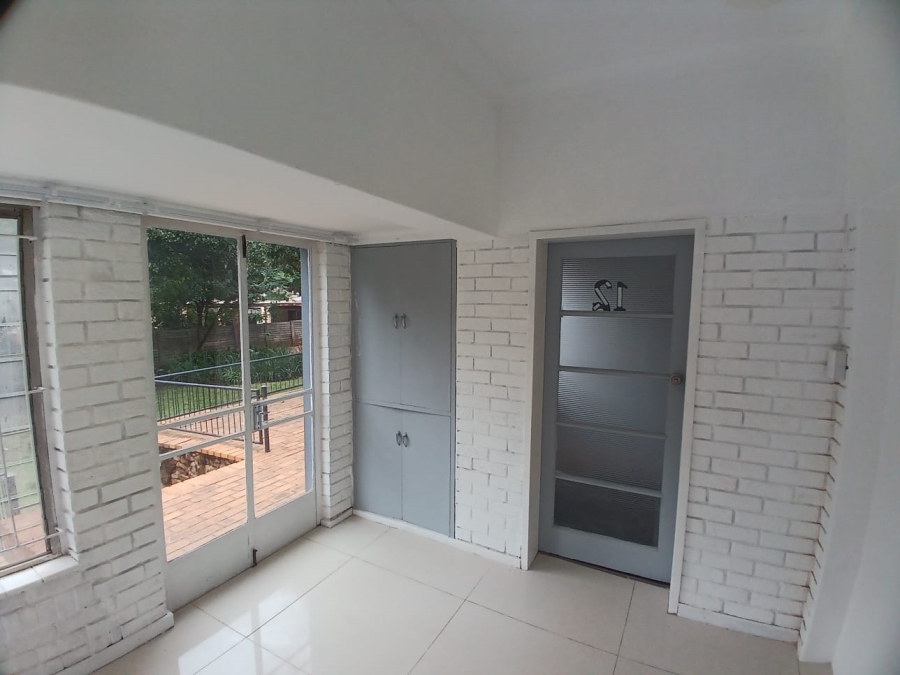 To Let 1 Bedroom Property for Rent in Menlo Park Gauteng