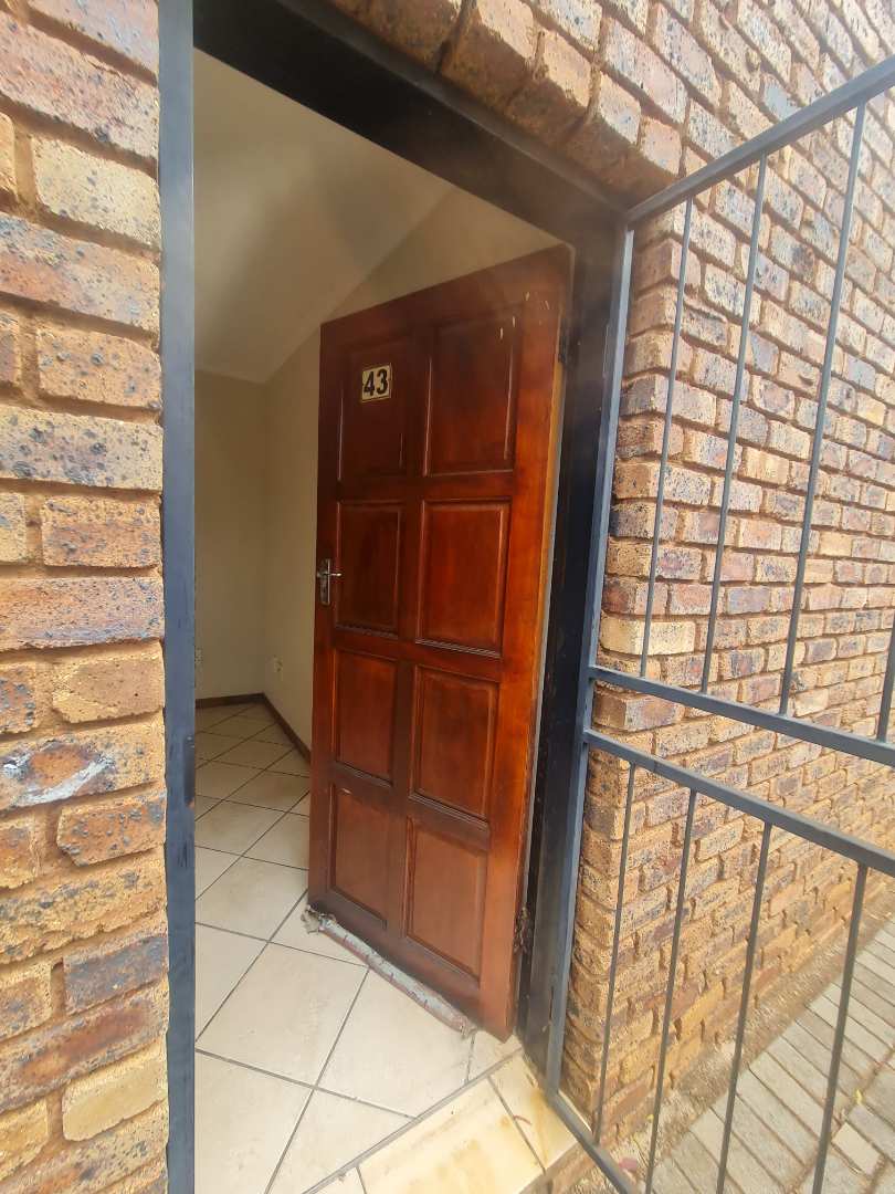 To Let 1 Bedroom Property for Rent in Philip Nel Park Gauteng