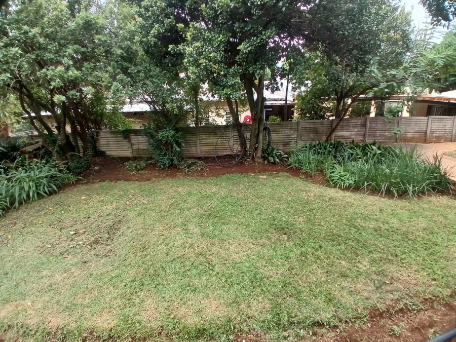 To Let 1 Bedroom Property for Rent in Menlo Park Gauteng