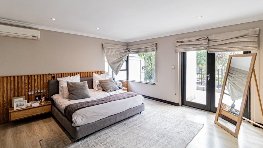To Let 4 Bedroom Property for Rent in Woodmead Gauteng