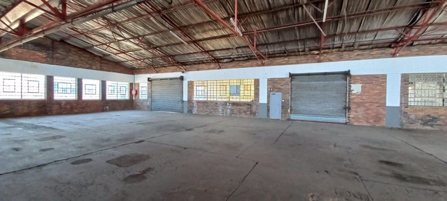 To Let Commercial Property for Rent in Benrose Gauteng